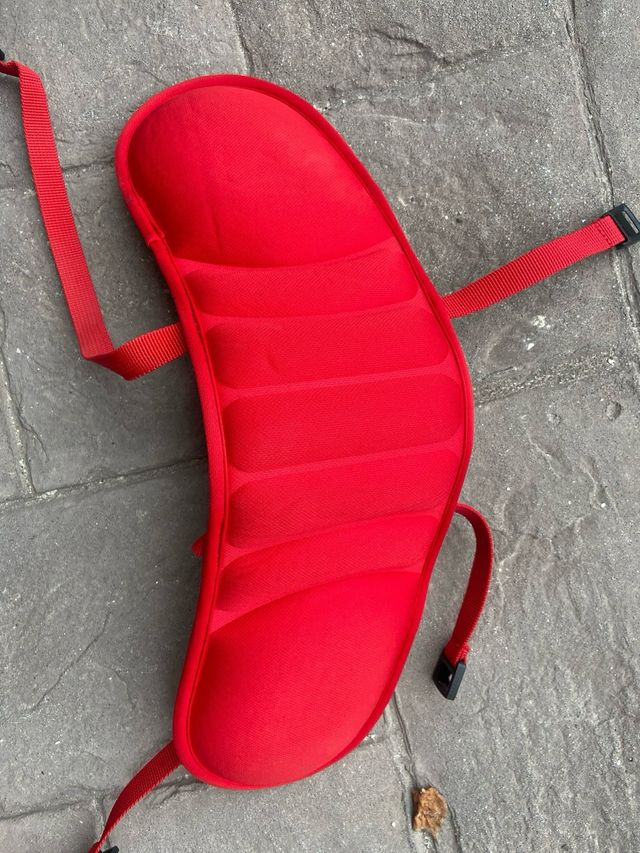 Sujeta cabeza de silla de coche