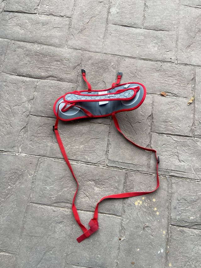 Sujeta cabeza de silla de coche