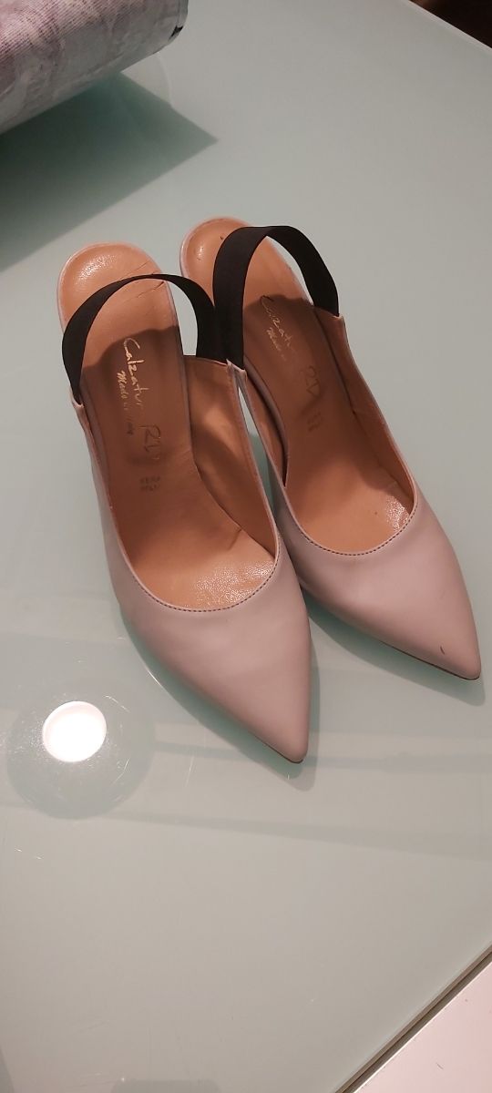 Scarpe donna chanel usate due volte