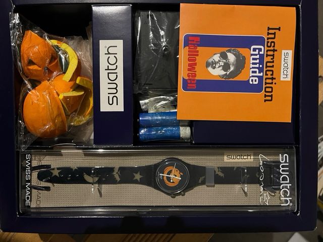 Swatch Limited Edition Loomi