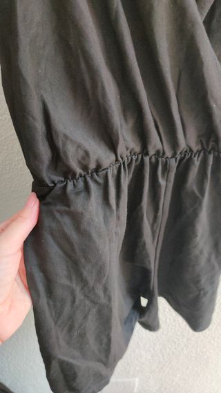Mono corto negro con argollas