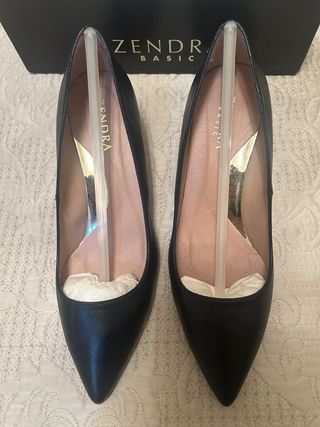Zapato vestir azul marino Zendra Basic talla 39. 