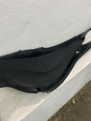 CHAPA TAPA TRASERA IZQUIERDA Honda ps 125 2009