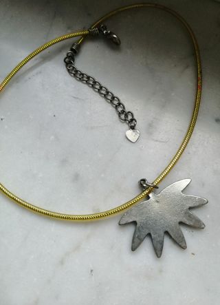 Collana girocollo foglia marijuana,donna