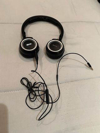 Cascos AKG K451