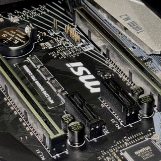 MSI MPG Z390 Gaming Pro con i7 9700K 32GBs 3200MHz