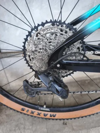 Btt doble Berria MAKO 6