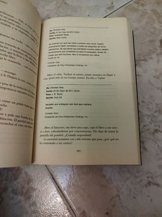 Grey («Cincuenta sombras» contada por Christian Grey 1)