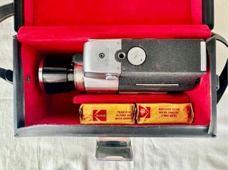 Argus Instant Load 811 - Super 8