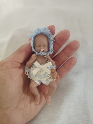 Mini bebé reborn silicona platino