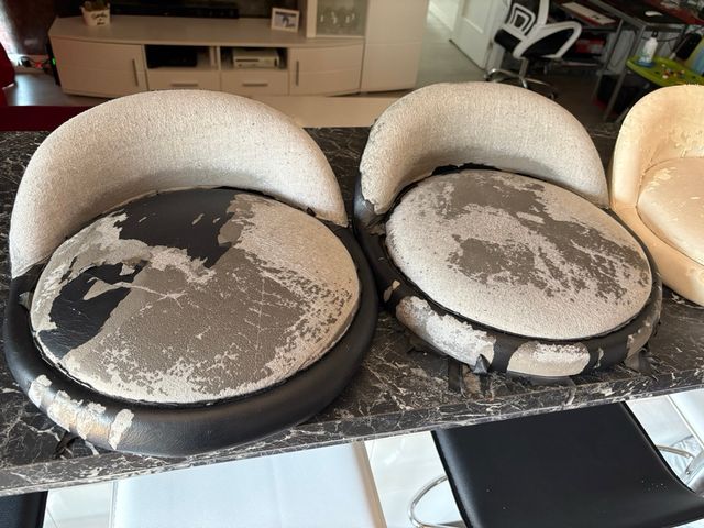 4 taburetes con respaldo para tapizar o adhesivo.