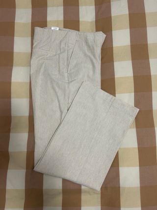 Pantalón pinzas Zara