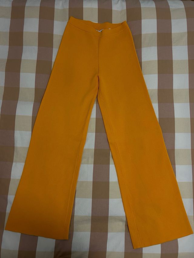 Pantalón punto Zara