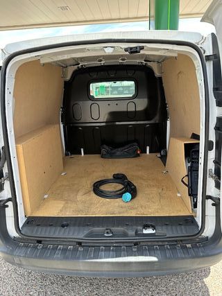 Renault Kangoo ZE  motor Electrico 100x100 60Cv