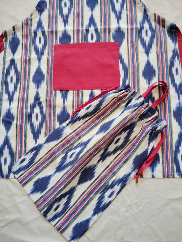 Delantal y bolsa para pan