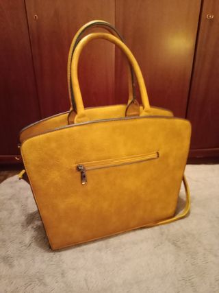 Bolso tono mostaza