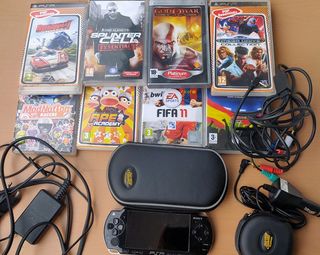 PSP consola,cargador, 7 juegos y  accesorios