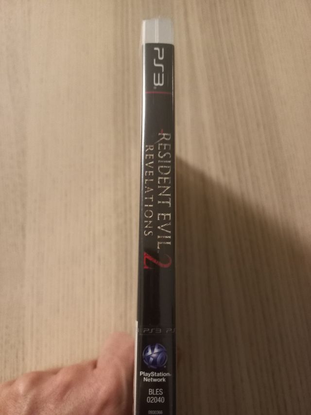 PRECINTADO! Pal España Resident Evil Revelations 2