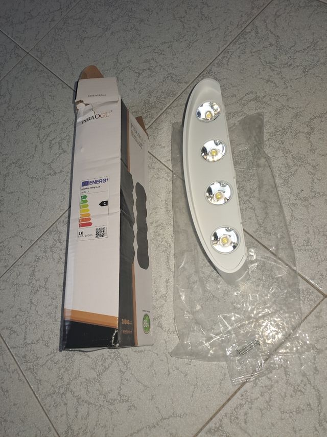 Applique da parete 8 watt