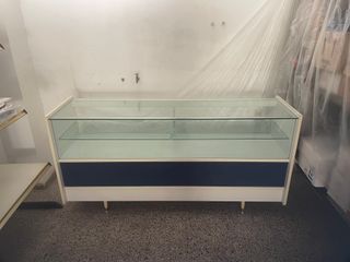Mueble de local comercial