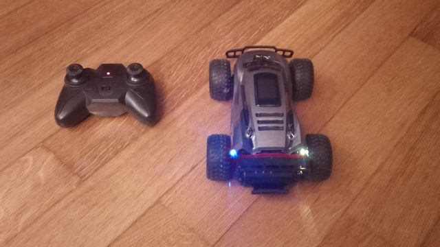 Macchina telecomandata