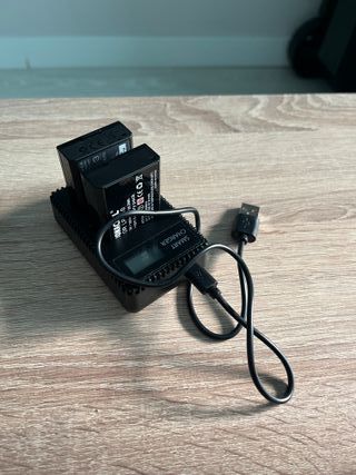 Cámara canon eos 2000d