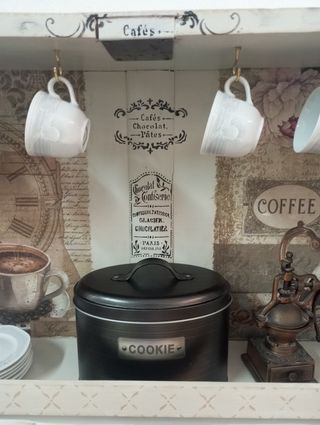 Estante cajón antiguo cocina