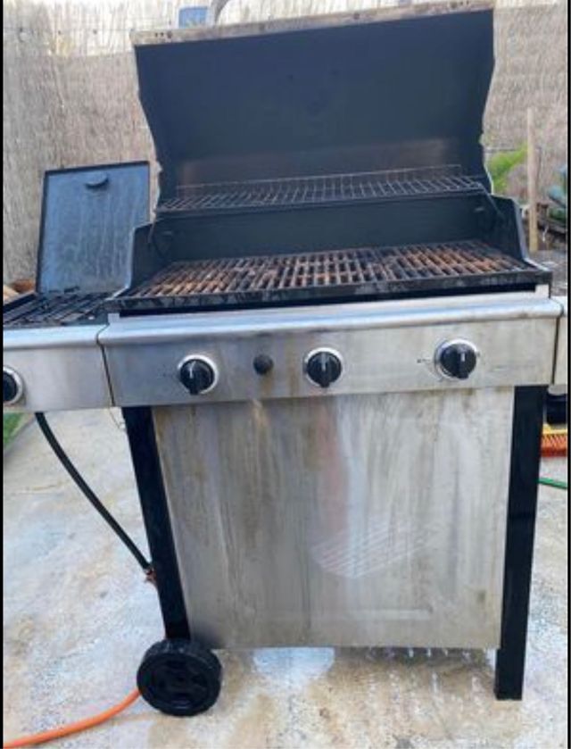 Barbacoa de gas CHAR-BROIL