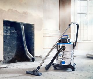 Aspirador en seco y húmedo + Soplador