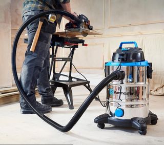 Aspirador en seco y húmedo + Soplador