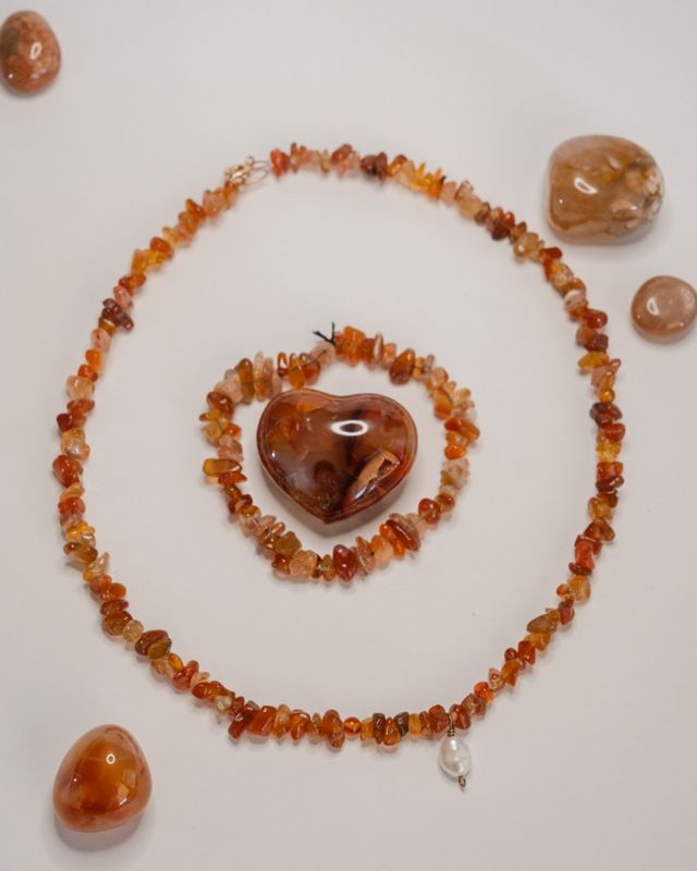 Collana con cristalli