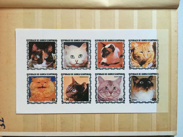 Classificatore con vari sigilli.