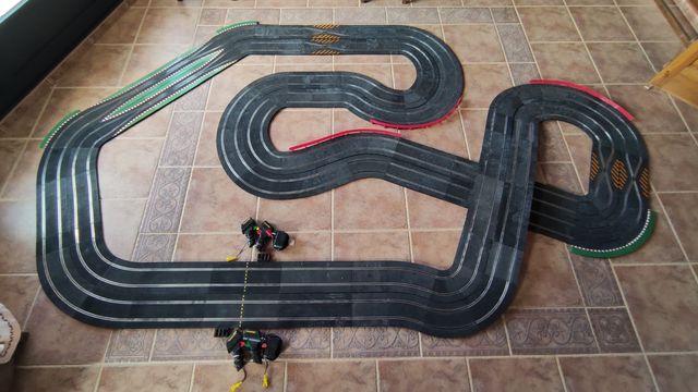 Circuito 4 carriles Scalextric mod2
