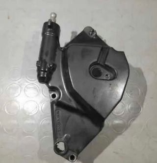 Tapa piñón Suzuki gsr 600
