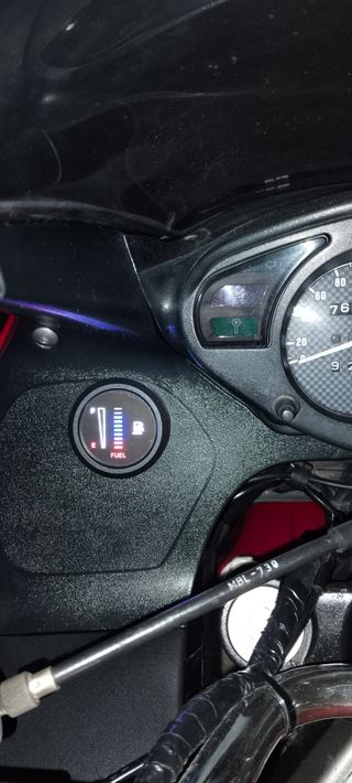 Moto Honda deauviller 650 año 2004