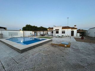 Chalet en venta en Oromana en Alcalá de Guadaira