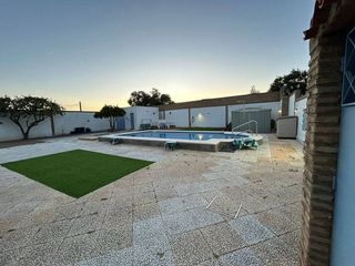 Chalet en venta en Oromana en Alcalá de Guadaira