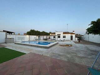 Chalet en venta en Oromana en Alcalá de Guadaira