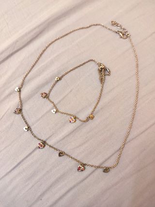 Collar y pulsera corazones