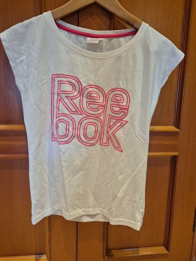 Camiseta Reebok talla 16 años