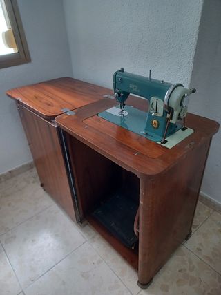 Máquina de coser alfa