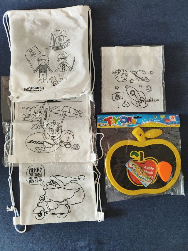 Pizarra y bolsas para pintar