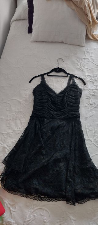 Vestido encaje Marca Veneno en la Piel