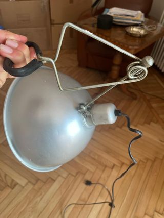 LAMPADA CON PINZA STILE INDUSTRIALE