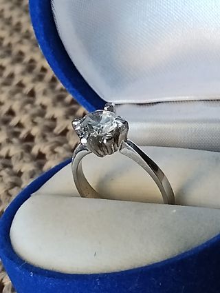 Anillo solitario plata 925 y circonita 