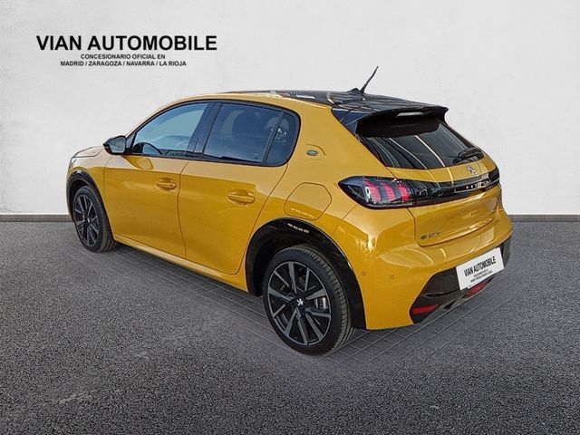 Peugeot e-208 2022