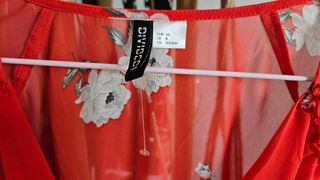 Kimono largo rojo vaporoso estampado hym