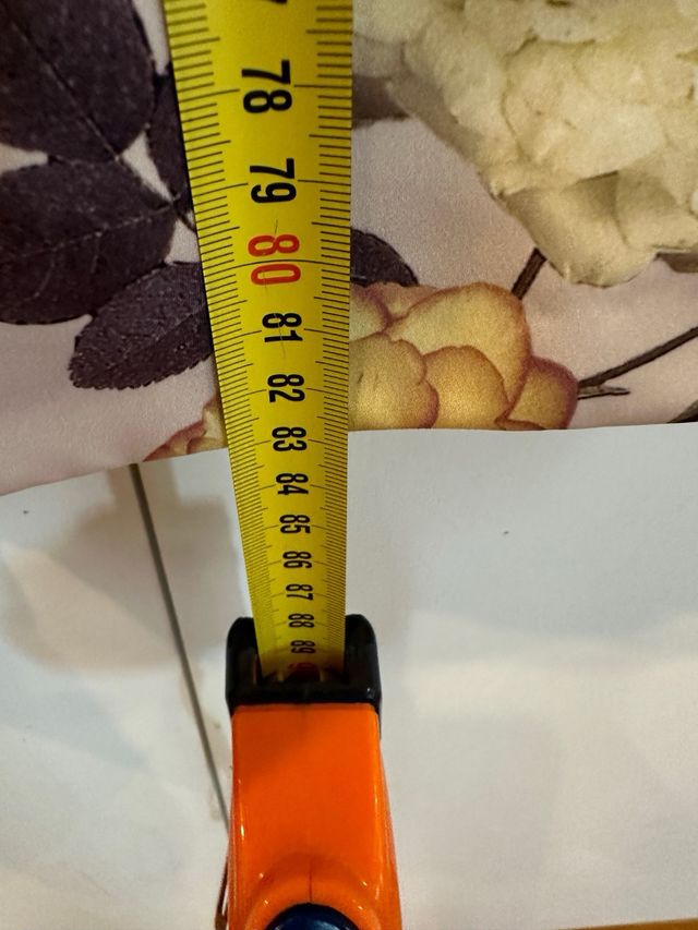 Closet London gonna a ruota