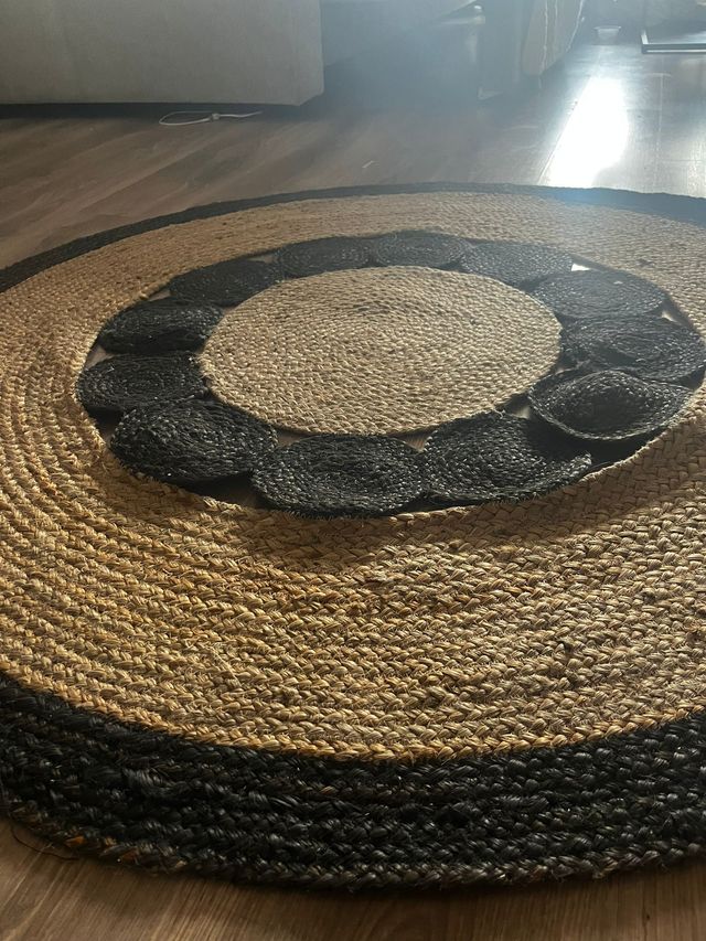 Alfombra Redonda Negra y Nat – 122 cm de Diámetro
