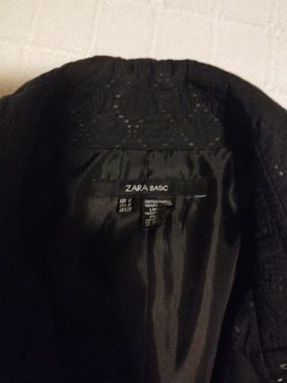 Chaquetón negro Zara.. OTOÑO